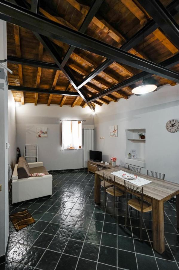 Casa Vacanza Centro Storico Fornelli ภายนอก รูปภาพ